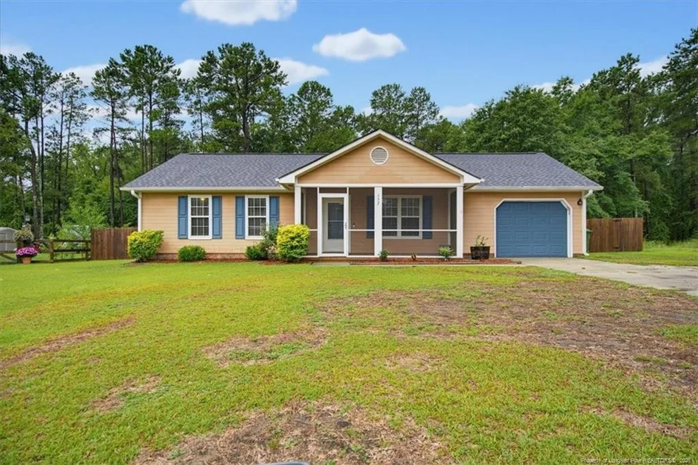 Unit for sale at 157 Hobson Court, Raeford, NC 28376