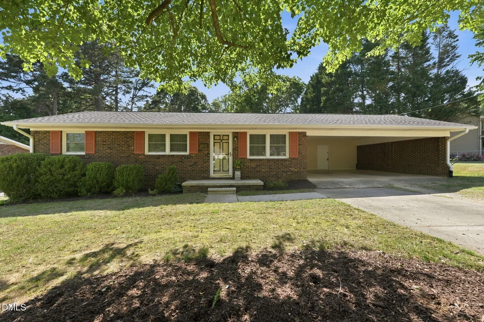 Unit for sale at 1905 Whitsett Street, Burlington, NC 27215