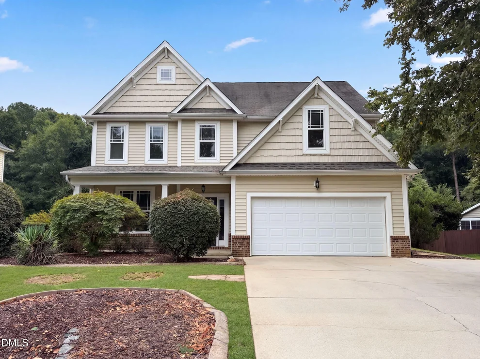 Unit for sale at 352 Collinsworth Drive, Clayton, NC 27527