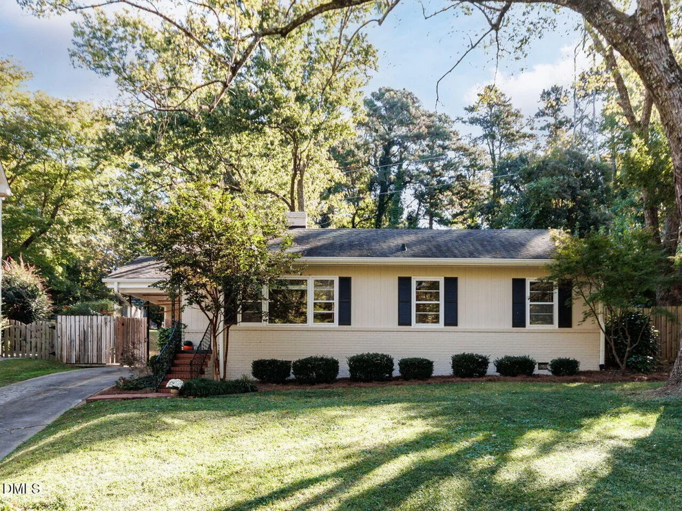 Unit for sale at 1332 Banbury Road, Raleigh, NC 27607