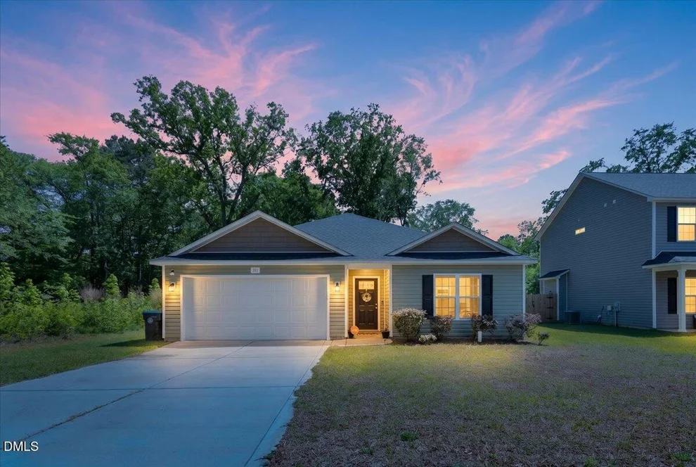 Unit for sale at 311 W 6th Avenue, Raeford, NC 28376