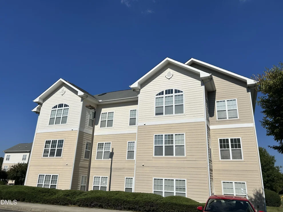 Unit for sale at 100 Campus Walk Trail, Elon, NC 27244