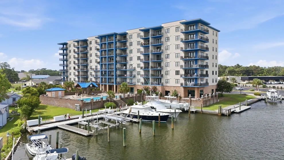 Unit for sale at 4425 Arendell Street, Morehead City, NC 28557