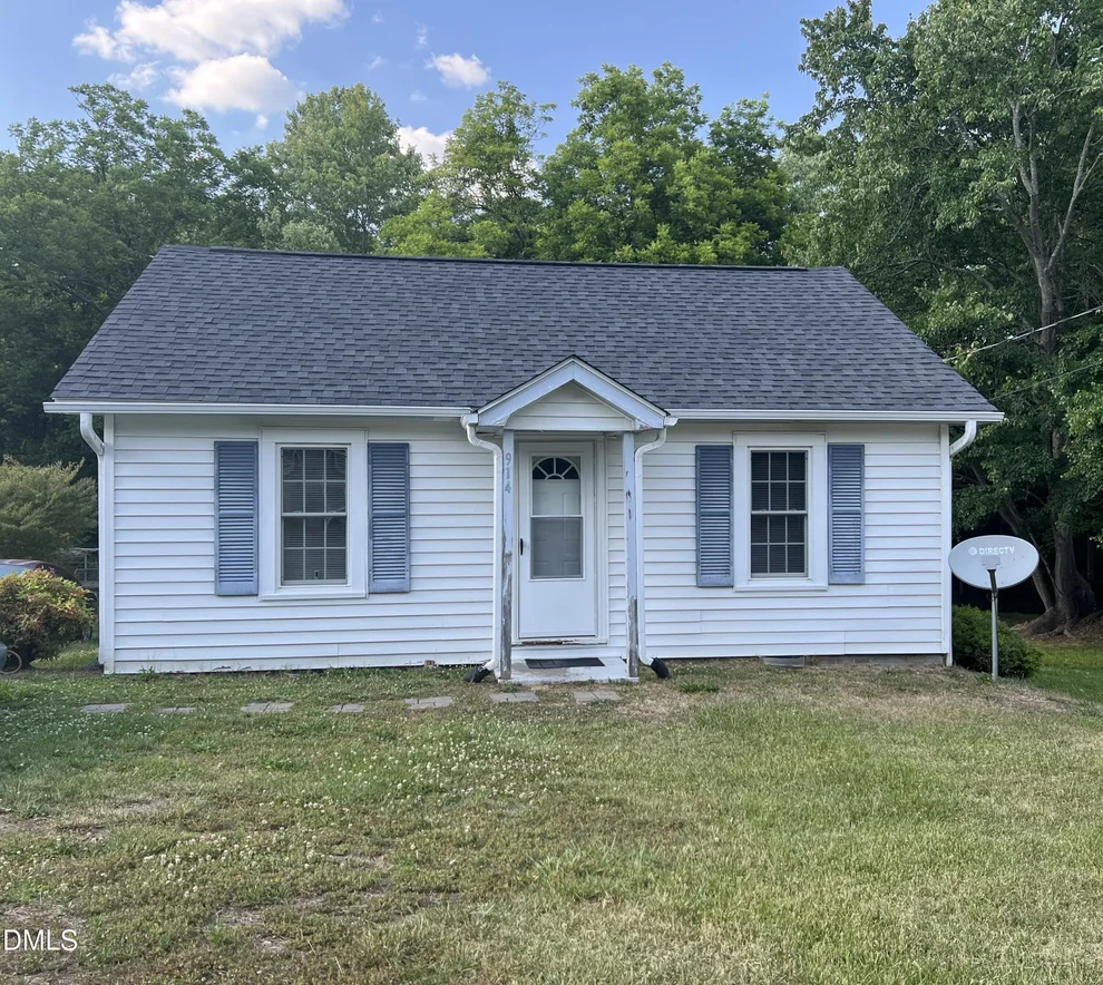 Unit for sale at 914 Harris Street, Burlington, NC 27217