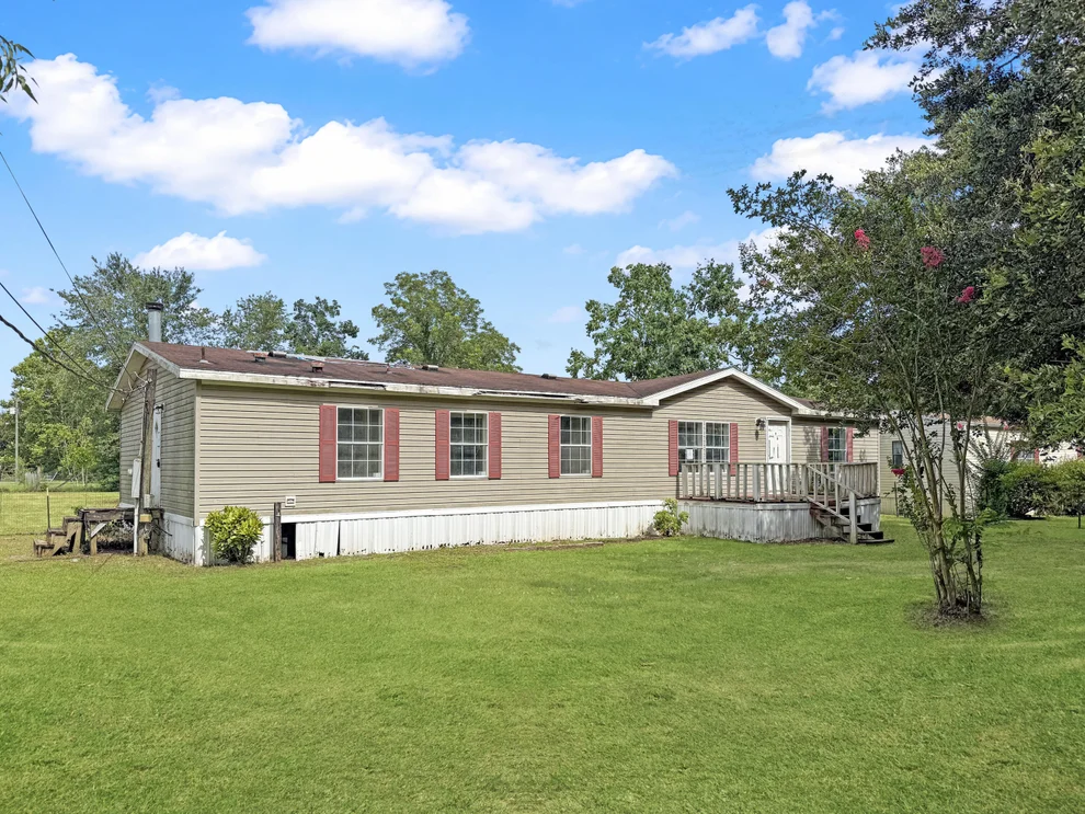 Unit for sale at 1894 W Kingsfield Road, Cantonment, FL 32533
