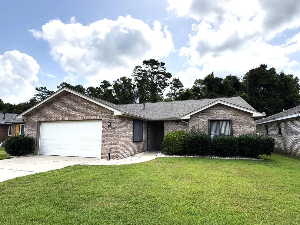Unit for sale at 110 Poplar Place, Niceville, FL 32578