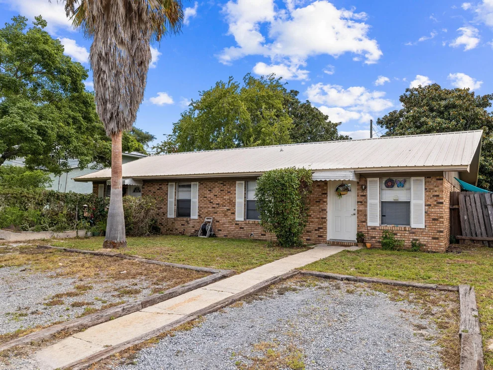 Unit for sale at 120 Lakeside Circle, Panama City Beach, FL 32413