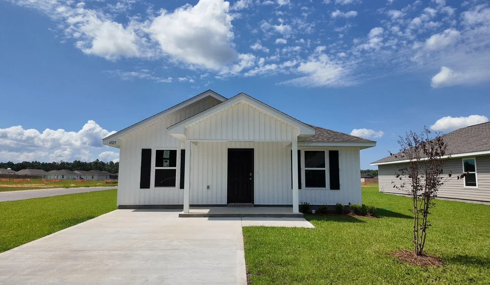 Unit for sale at 6525 Firefly Drive, Milton, FL 32583