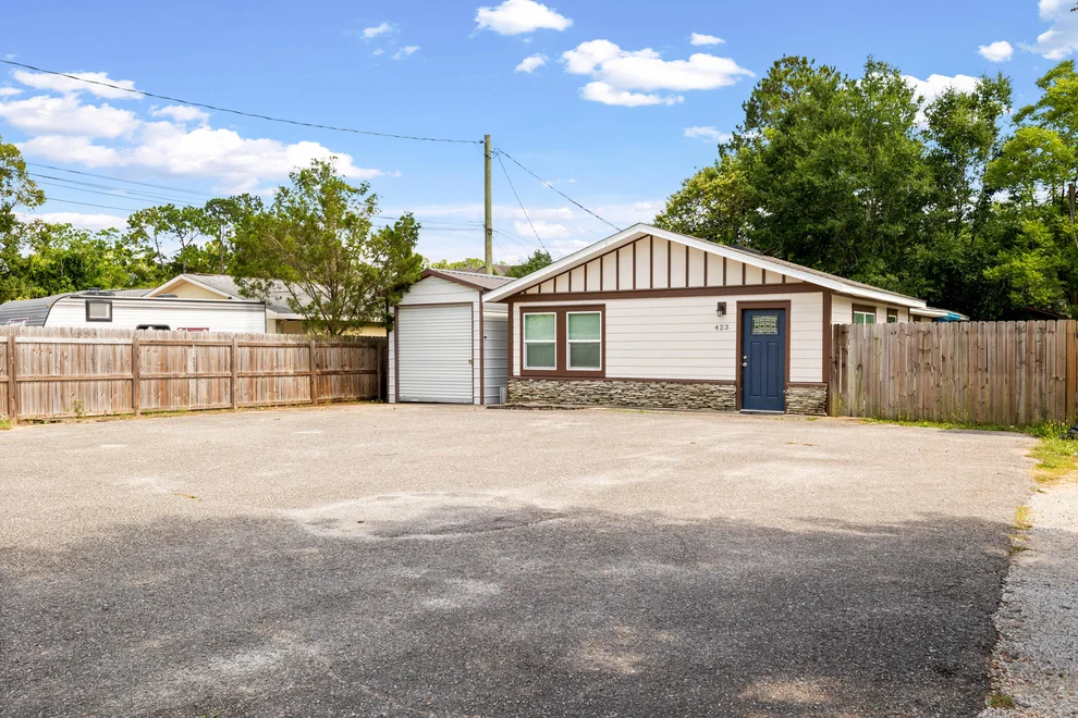 Unit for sale at 423 Green Acres Road, Fort Walton Beach, FL 32547