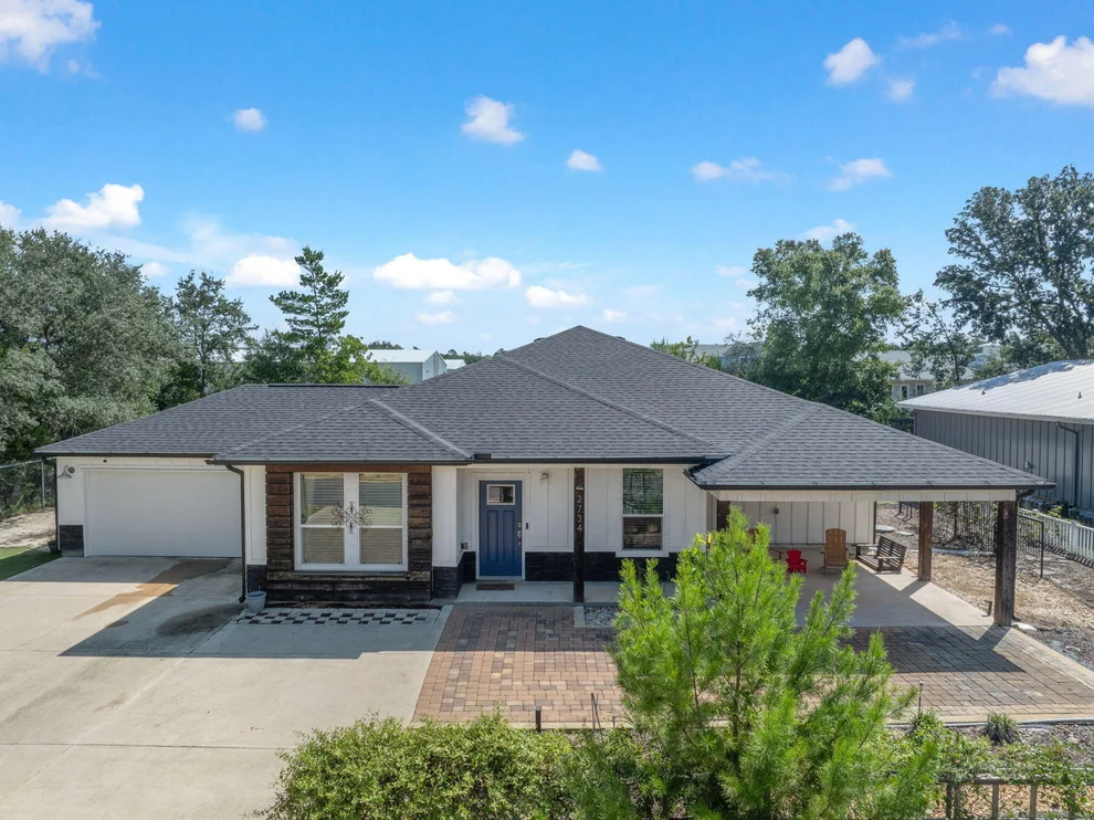 Unit for sale at 2734 Jewell Road, Navarre, FL 32566