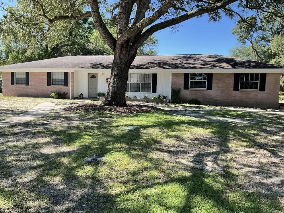Unit for sale at 119 Jamestown Avenue, Fort Walton Beach, FL 32547