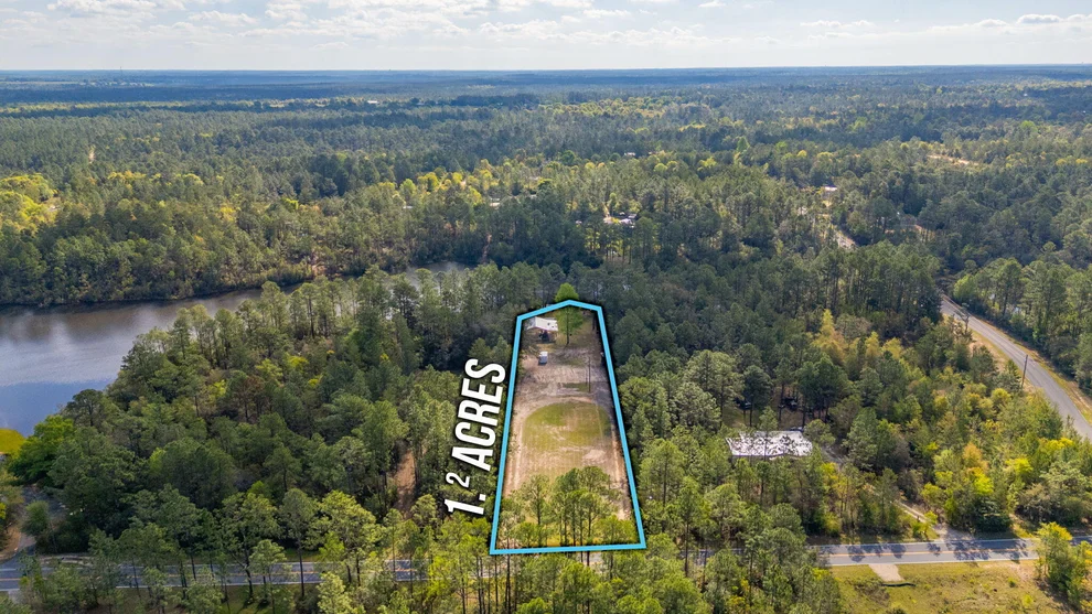 Unit for sale at 68 Beaver Dam Road, DeFuniak Springs, FL 32433