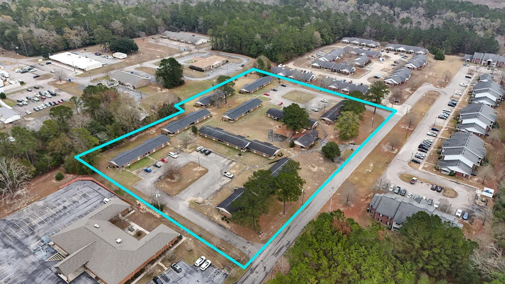 Unit for sale at 700 Village Square Drive, Andalusia, AL 36420