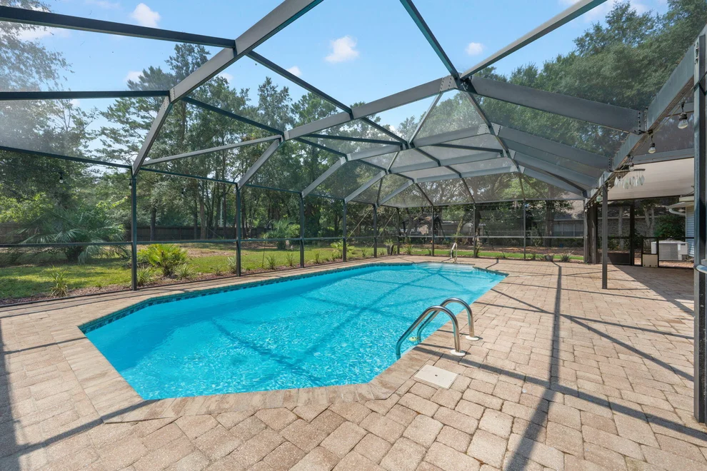 Unit for sale at 6813 Avenida De Galvez, Navarre, FL 32566