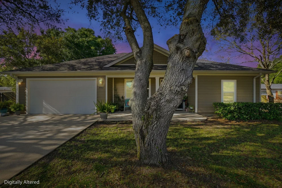 Unit for sale at 8282 Calle Mio Street, Navarre, FL 32566