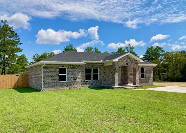 Unit for sale at 169 E Honeysuckle Street, DeFuniak Springs, FL 32433