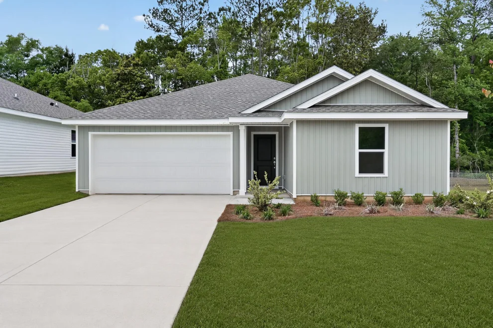 Unit for sale at 117 Mapleview Drive, DeFuniak Springs, FL 32435