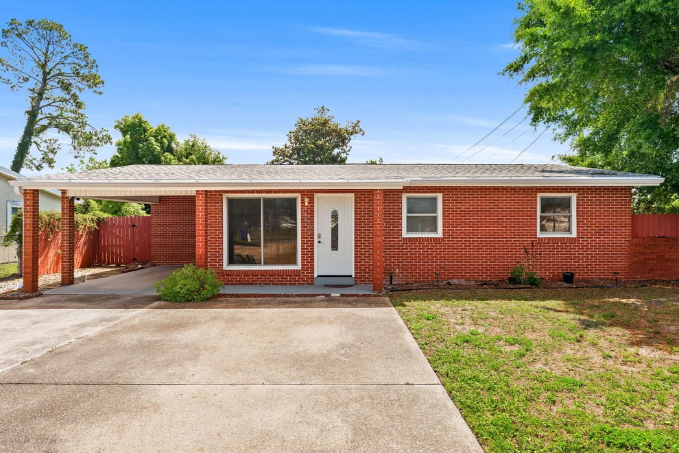 Unit for sale at 1900 Beck Avenue, Panama City, FL 32405