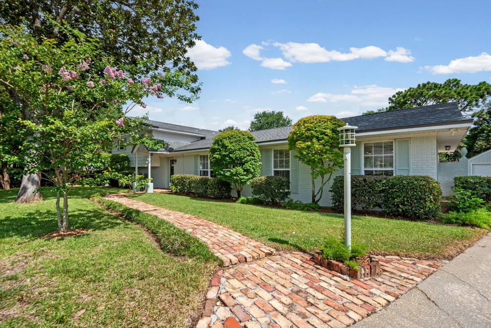 Unit for sale at 5 Maple Avenue, Shalimar, FL 32579