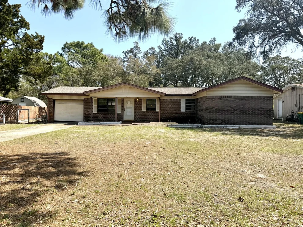Unit for sale at 52 Berwick Circle, Shalimar, FL 32579