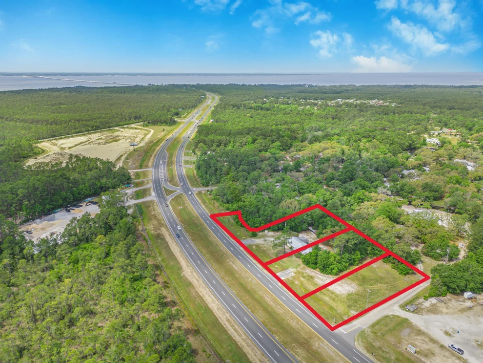 Unit for sale at 19228 US-331, Freeport, FL 32439