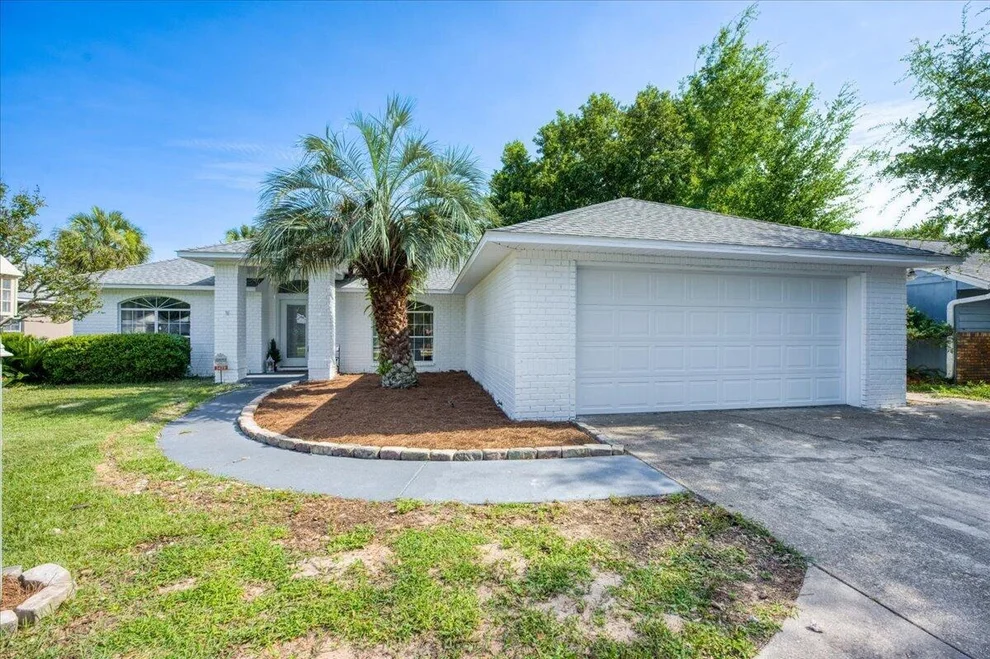 Unit for sale at 3479 Willow Lane, Gulf Breeze, FL 32563