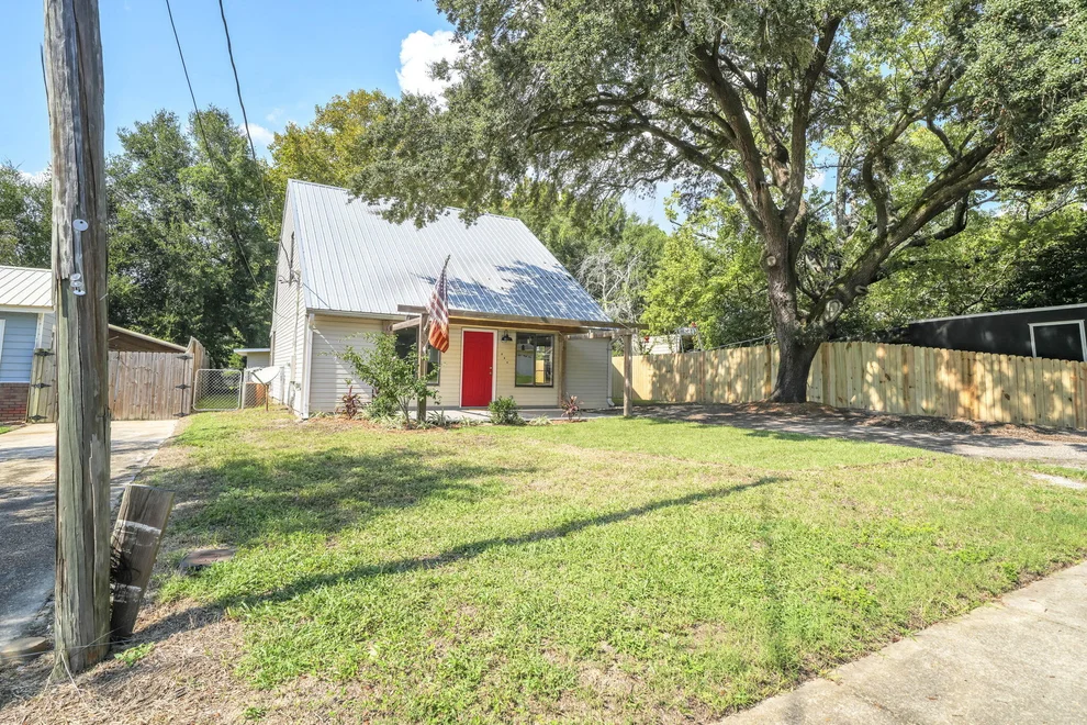 Unit for sale at 617 2nd Street, Destin, FL 32541