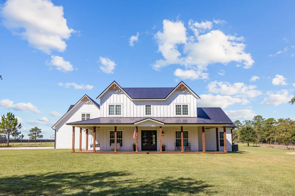 Unit for sale at 13796 FL-81, Ponce De Leon, FL 32455
