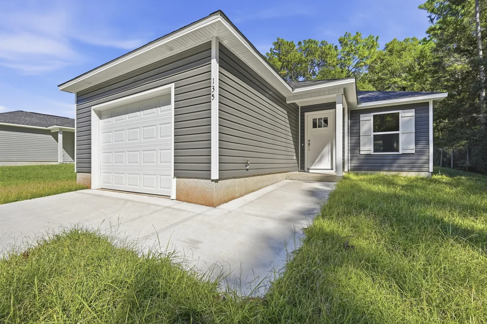 Unit for sale at 135 Loftin Street, DeFuniak Springs, FL 32435