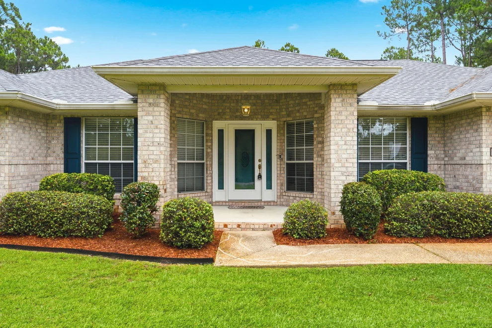 Unit for sale at 2386 Sherwood Drive, Navarre, FL 32566