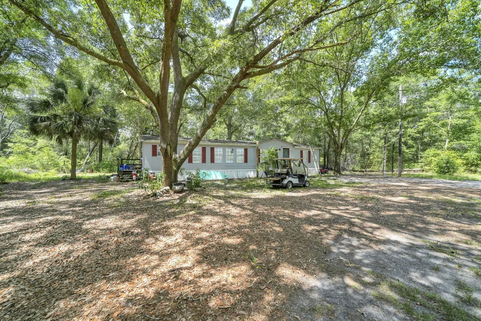 Unit for sale at 41 Frog Hill Road, Freeport, FL 32439