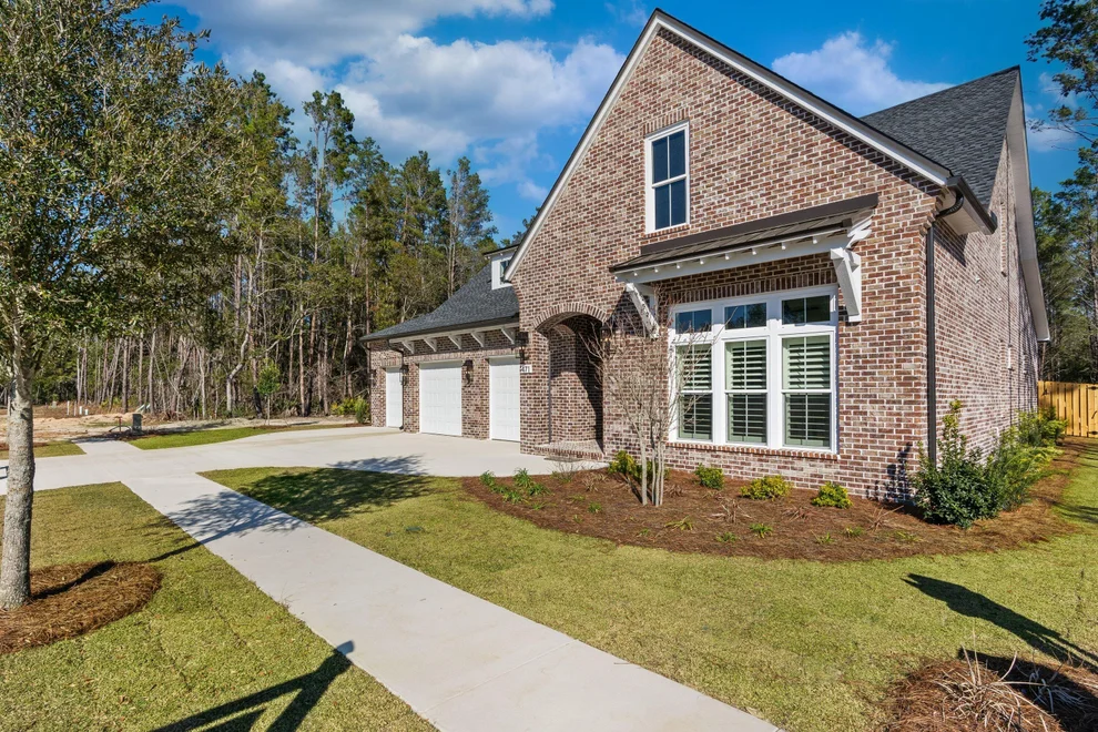 Unit for sale at 132 Shimmer Circle, Freeport, FL 32439