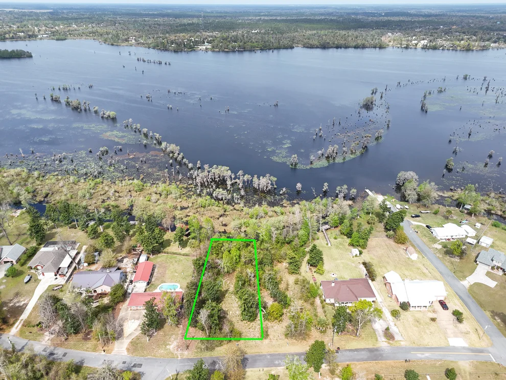 Unit for sale at 9203 Lake Forest Drive, Youngstown, FL 32466