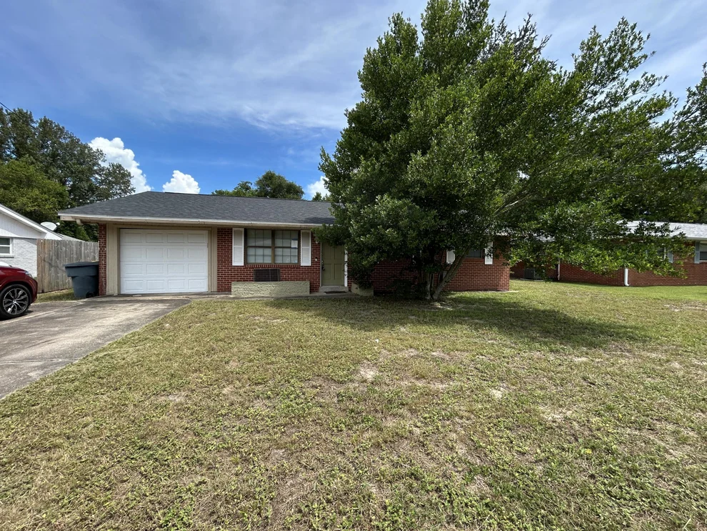 Unit for sale at 113 NW Memorial Parkway, Fort Walton Beach, FL 32548