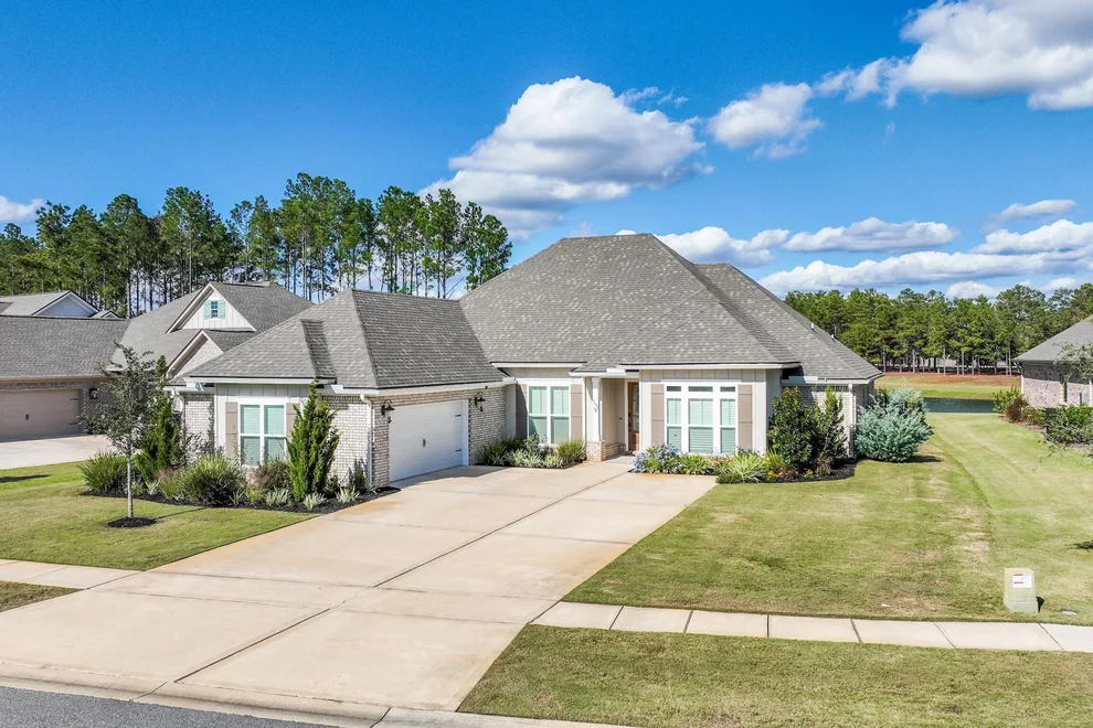 Unit for sale at 102 Mill Pond Cove, Freeport, FL 32439