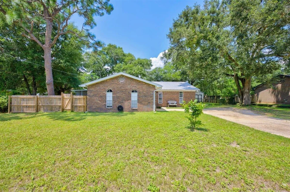 Unit for sale at 2907 Donley Street, Pensacola, FL 32526