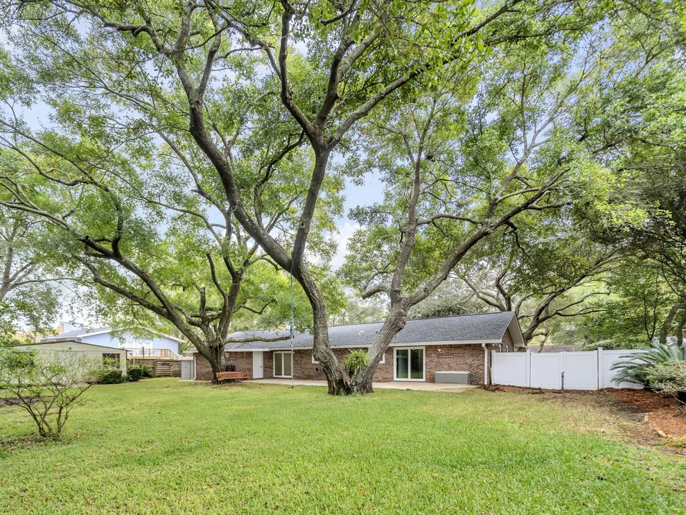 Unit for sale at 425 Stahlman Avenue, Destin, FL 32541