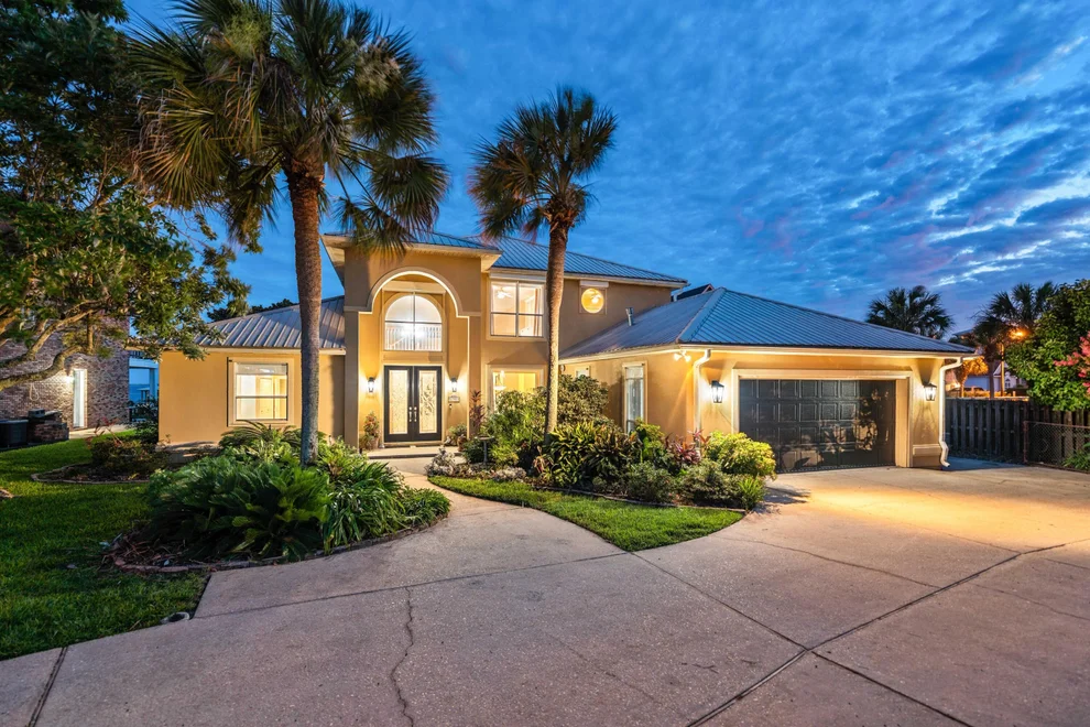 Unit for sale at 1901 Catamaran Drive, Navarre, FL 32566