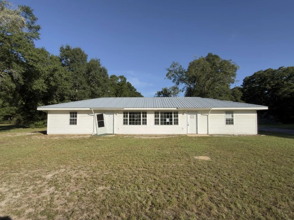 Unit for sale at 403 S 20Th Street, DeFuniak Springs, FL 32435