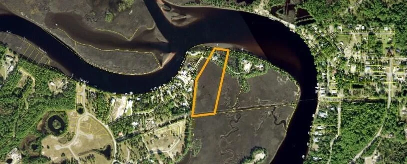 Unit for sale at 588 River Road, Carrabelle, FL 32322