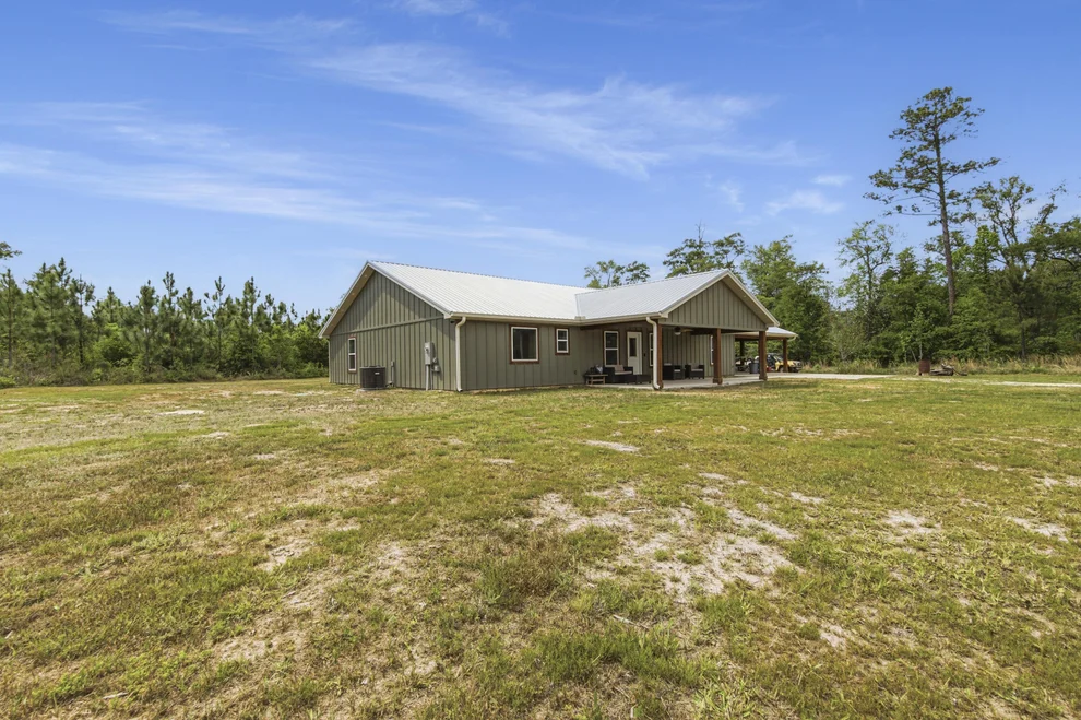 Unit for sale at 7514 Laird Road, Florala, AL 36442