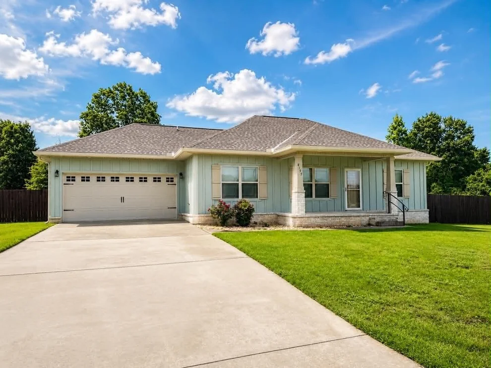 Unit for sale at 8195 Shooter Lane, Laurel Hill, FL 32567