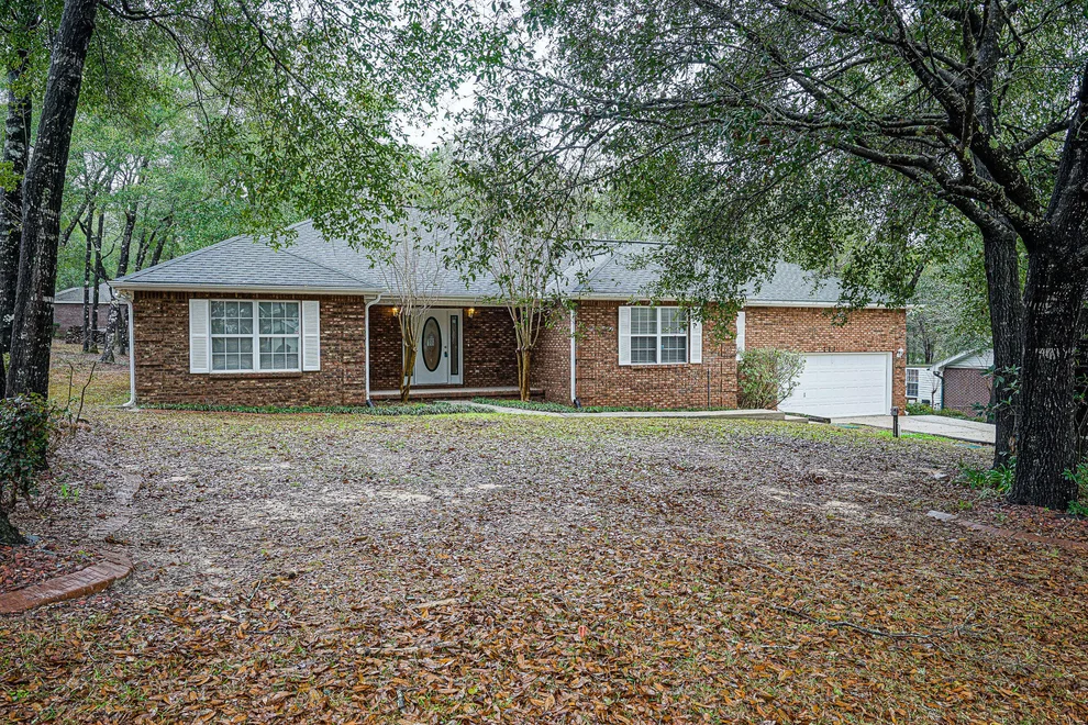 Unit for sale at 113 Arapaho Trail, Crestview, FL 32536