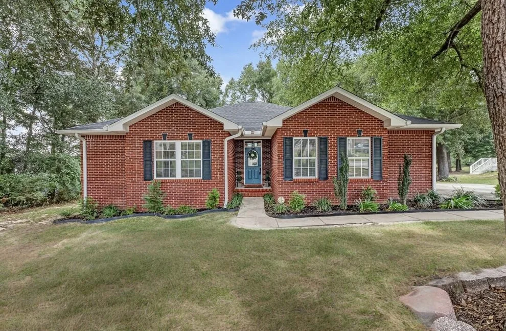 Unit for sale at 129 Arapaho Trail, Crestview, FL 32536
