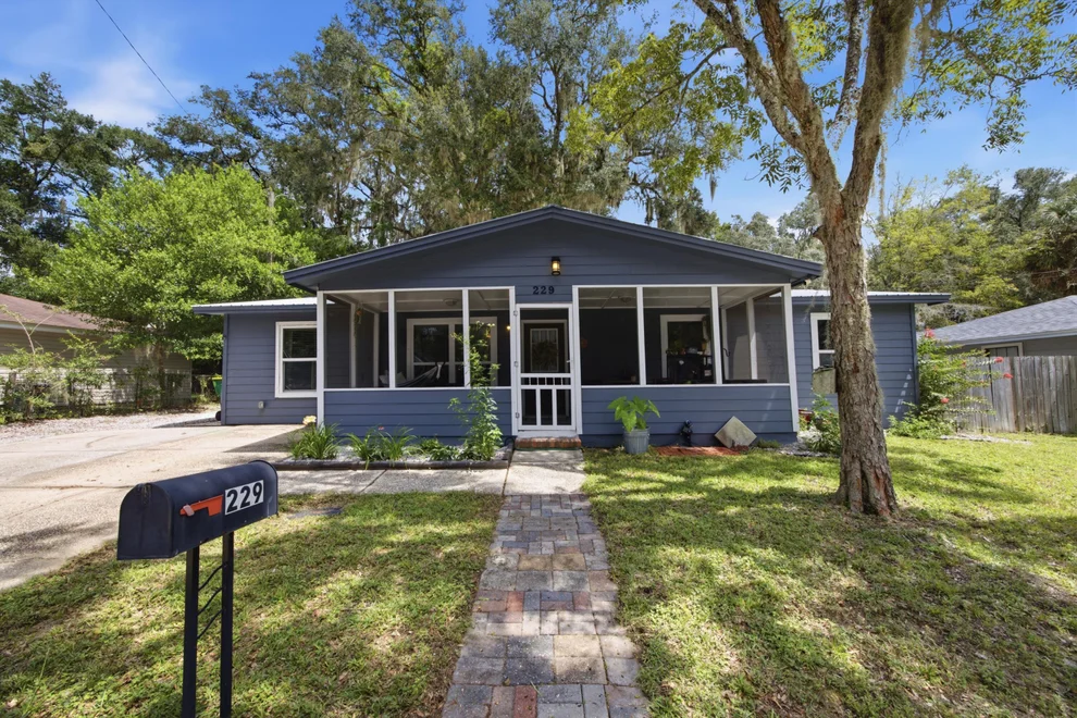 Unit for sale at 229 Palmetto Avenue, Niceville, FL 32578