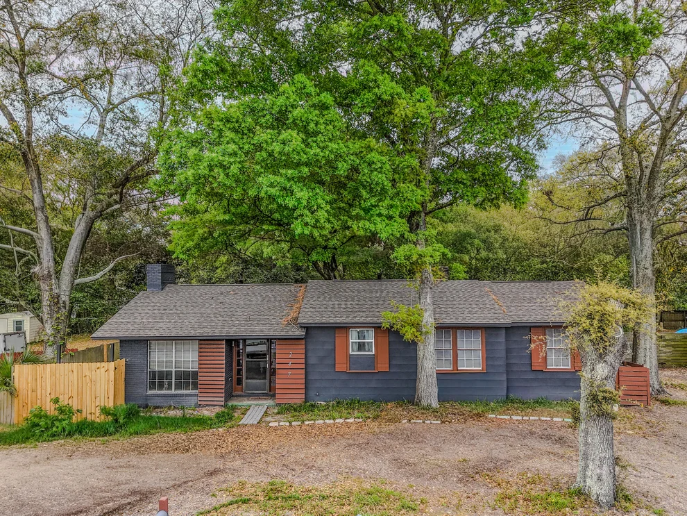 Unit for sale at 247 NE Highway Avenue, Fort Walton Beach, FL 32547