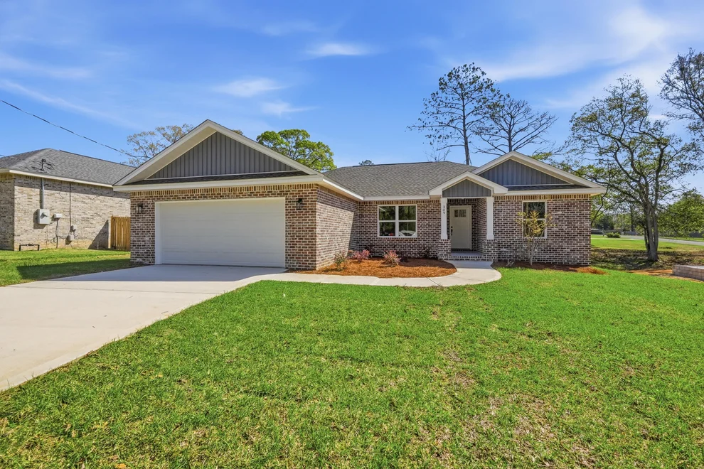 Unit for sale at 309 Gil Ava Street, Crestview, FL 32536