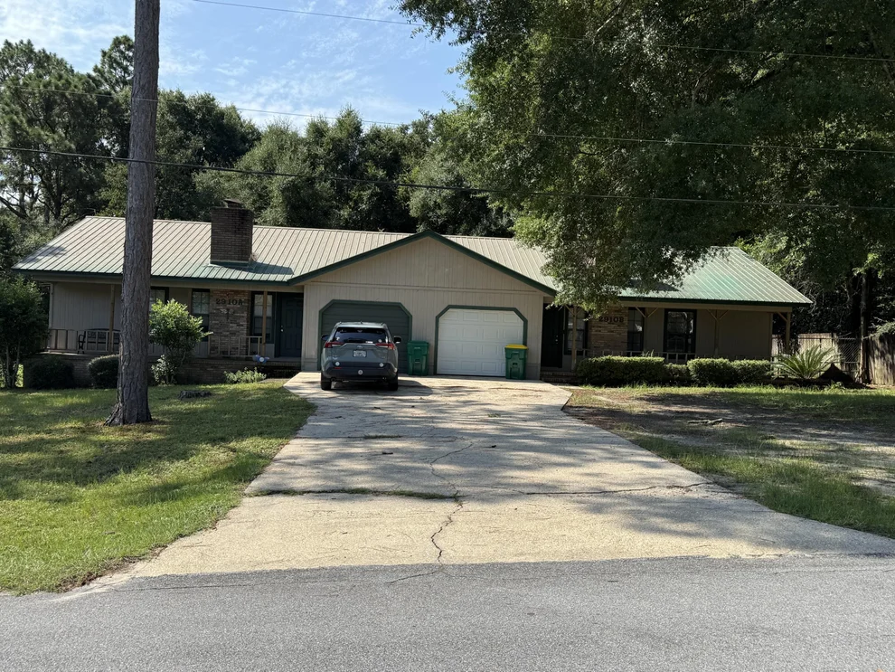 Unit for sale at 2910 Crescent Avenue, Crestview, FL 32539