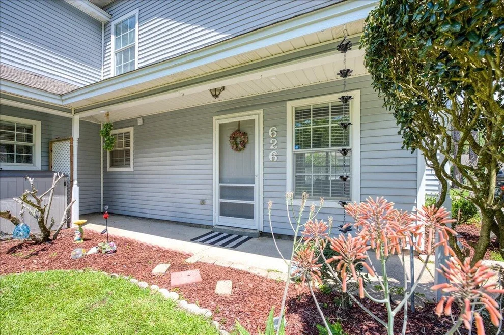 Unit for sale at 626 Emerald Lane, Fort Walton Beach, FL 32547