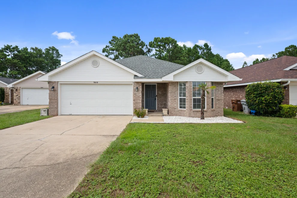 Unit for sale at 9410 Pine Lilly Court, Navarre, FL 32566